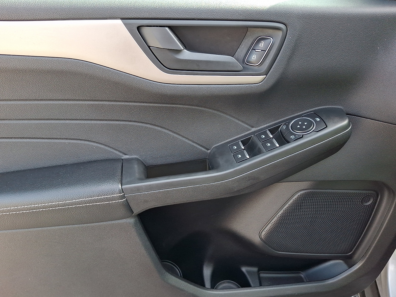 Certified 2022 Ford Escape S FWD image 15