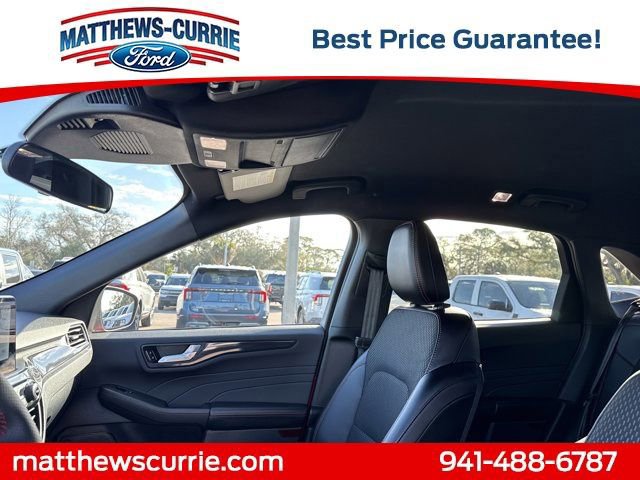 Certified 2025 Ford Escape ST-Line image 11