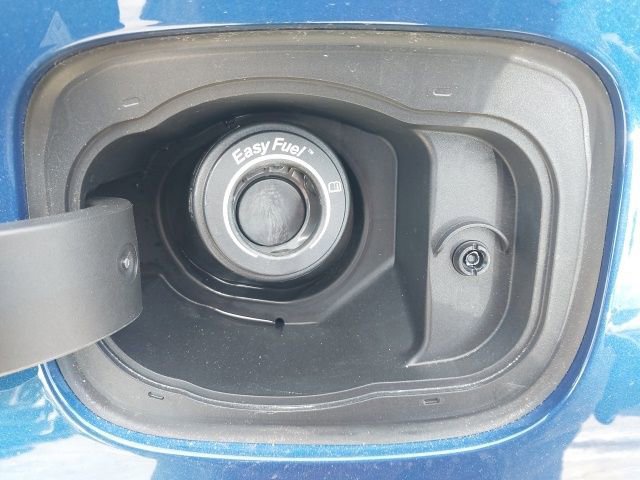 Certified 2022 Ford Explorer XLT w/ Equipment Group 202A image 10