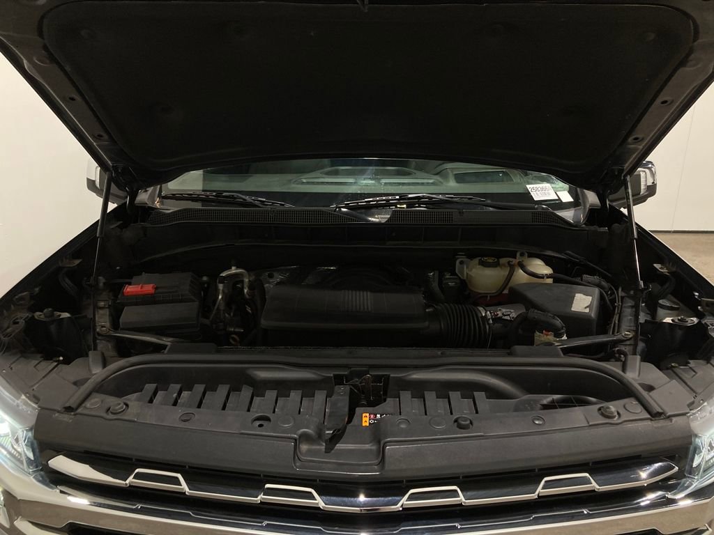 Used 2019 Chevrolet Silverado 1500 LTZ w/ LTZ Premium Package image 17