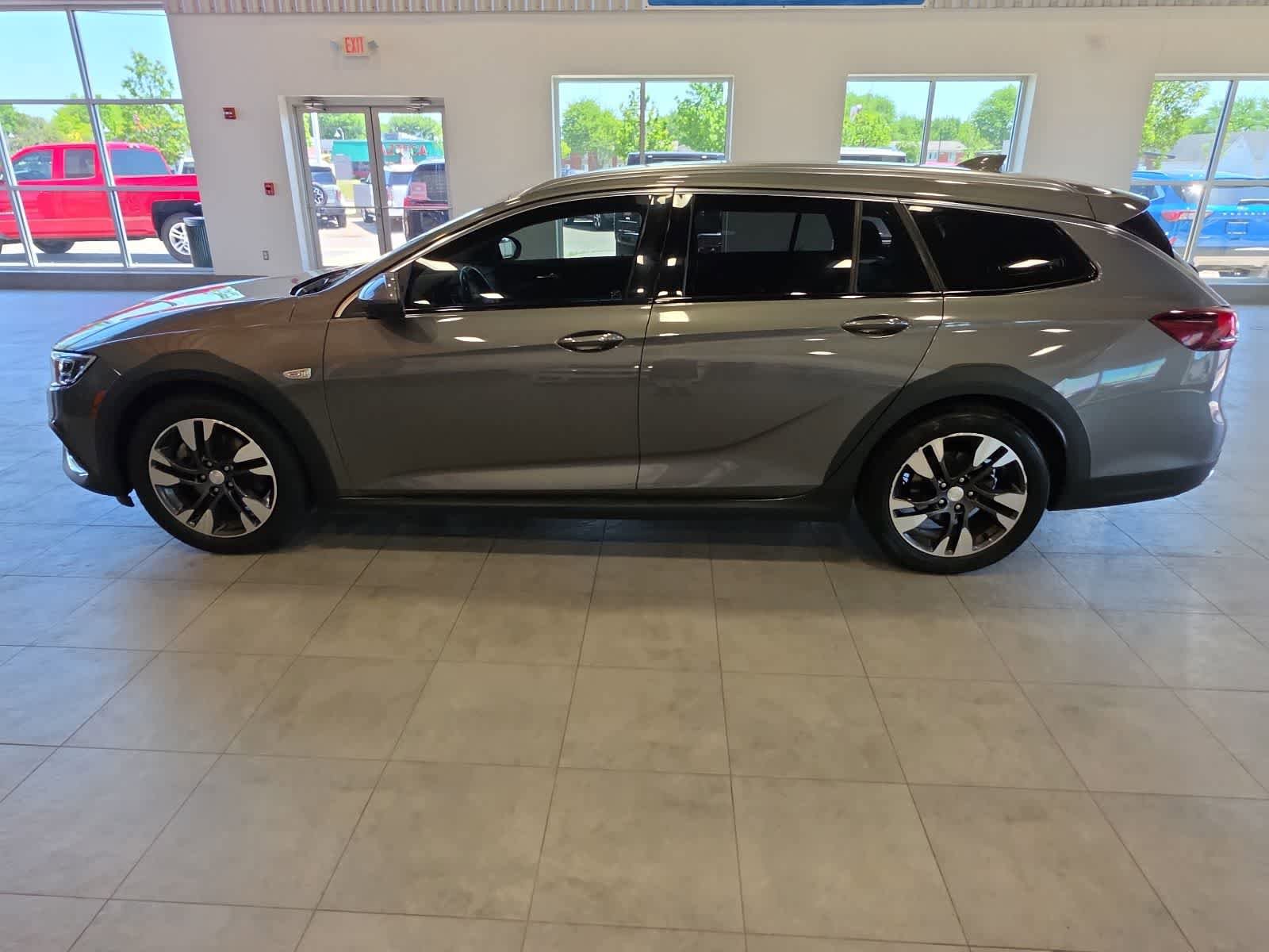 Used 2019 Buick Regal Essence w/ Driver Confidence Package I AWD/4WD image 12