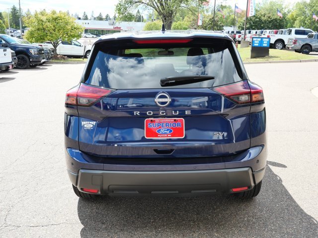 Used 2024 Nissan Rogue SV FWD image 6