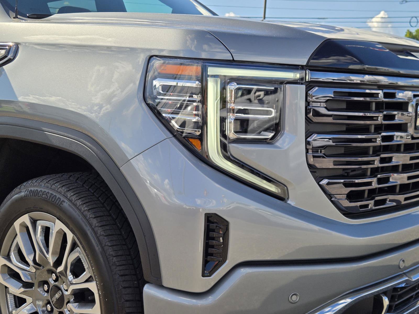 Used 2026 GMC Sierra 1500 Denali Ultimate AWD/4WD image 4