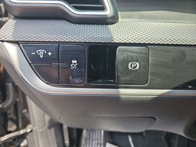 Used 2024 Kia Sportage LX FWD image 30