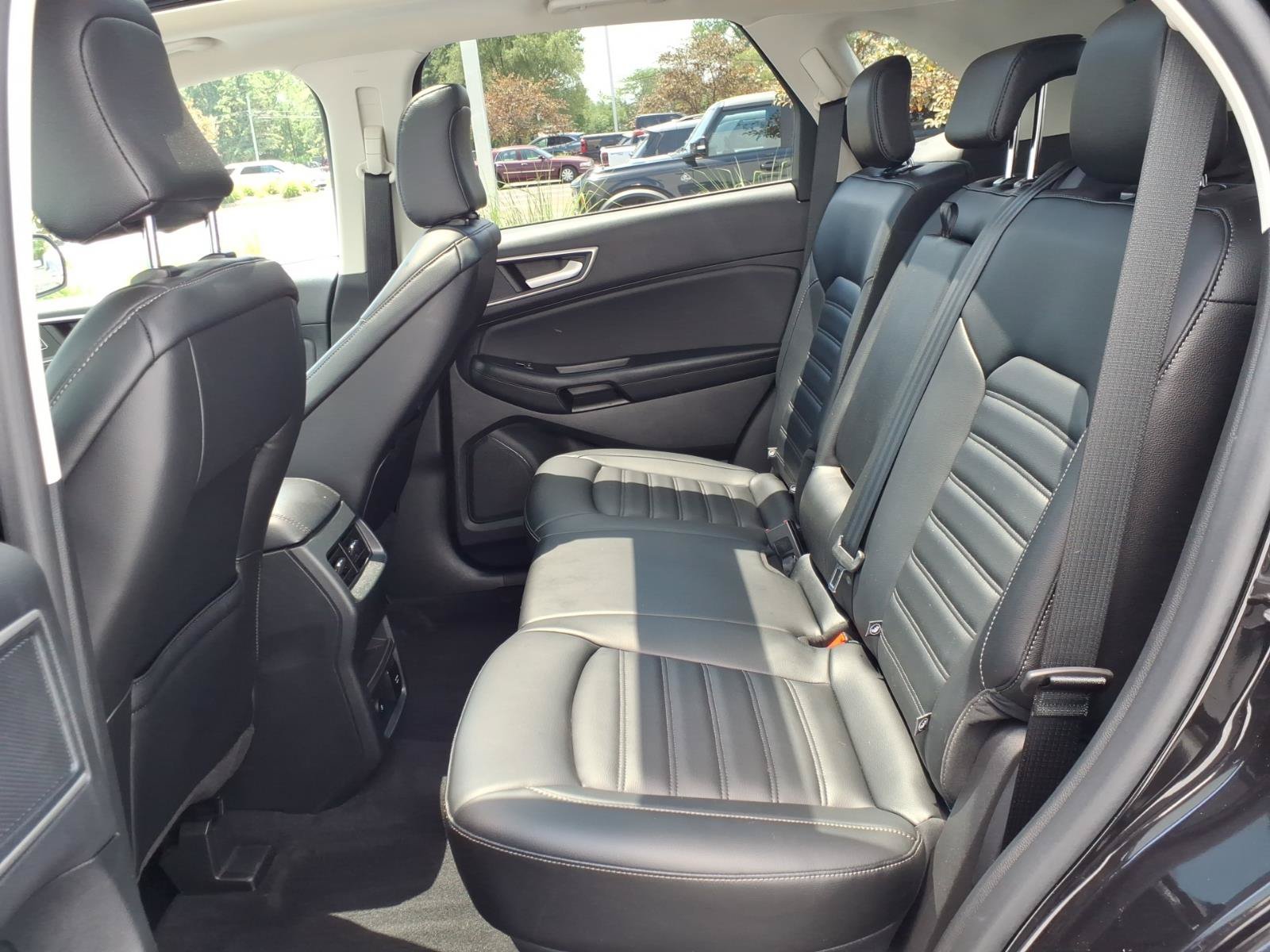 Certified 2023 Ford Edge SEL w/ Convenience Package AWD/4WD image 9