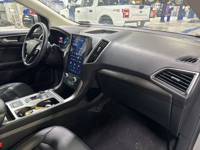 Certified 2022 Ford Edge SEL w/ Convenience Package image 11