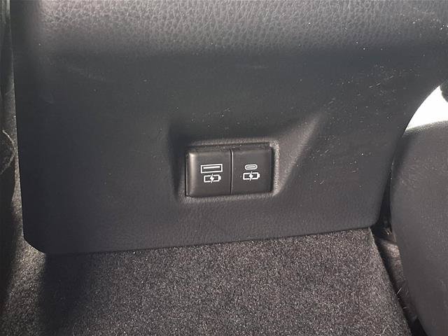 Used 2025 Toyota Camry XSE AWD/4WD image 19