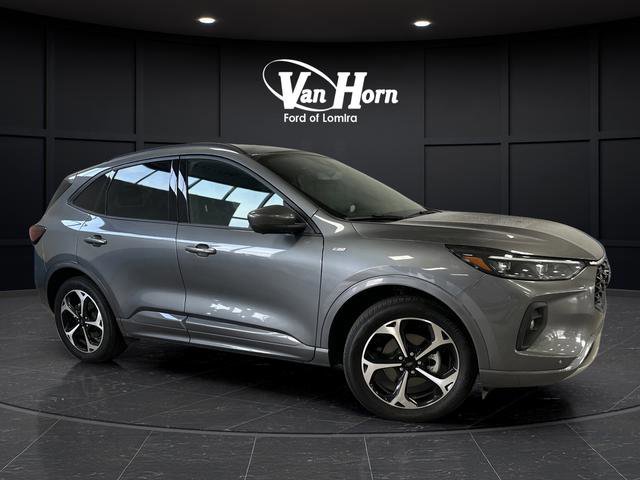 Certified 2025 Ford Escape ST-Line Elite w/ Premium Technology Package image 2