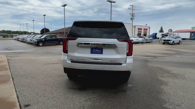 Used 2022 GMC Yukon XL SLT w/ SLT Luxury Package AWD/4WD image 8