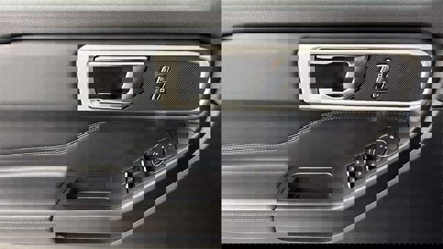 Certified 2020 Ford Explorer XLT w/ Equipment Group 202A image 5