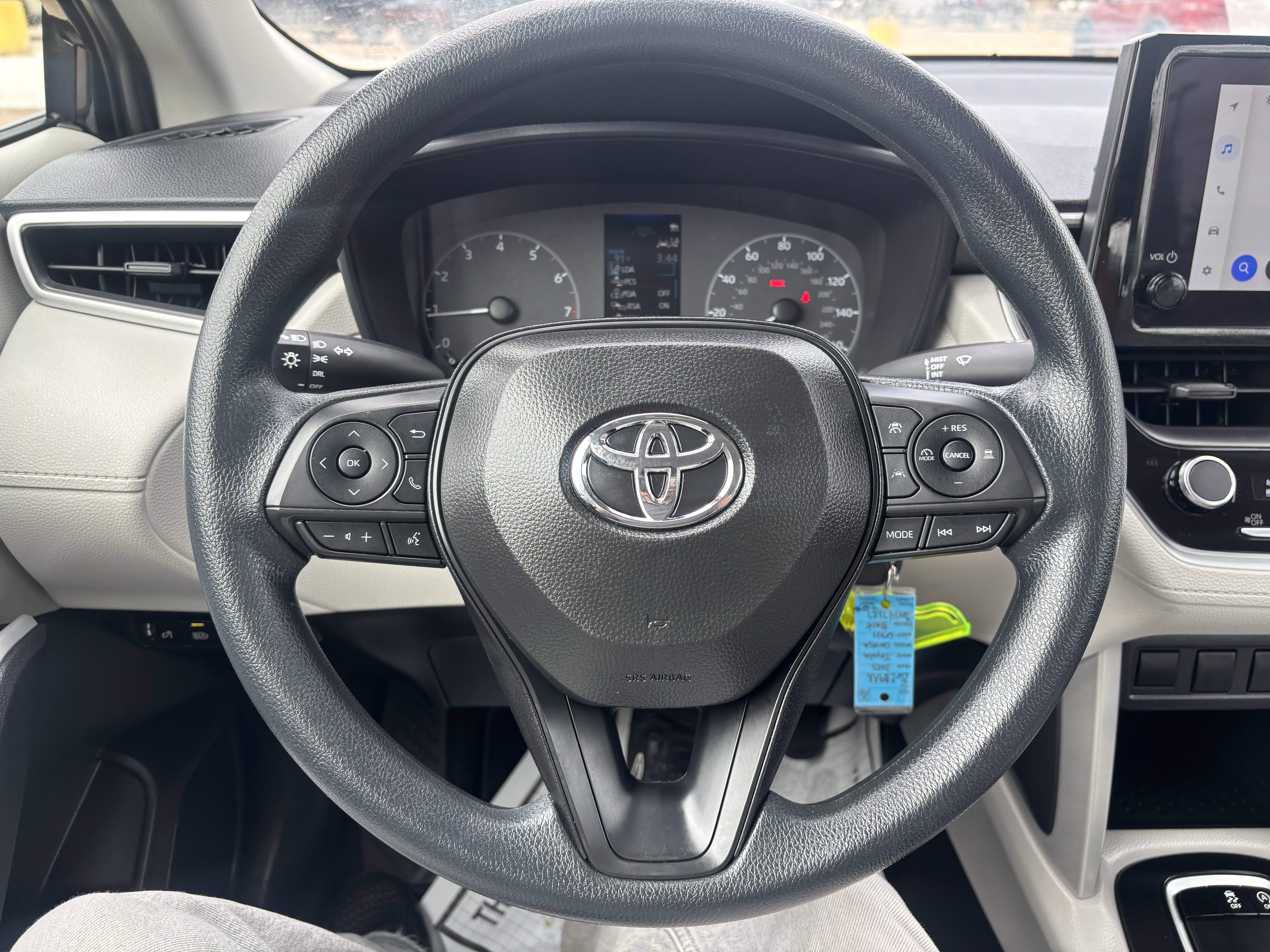 Used 2025 Toyota Corolla Cross L FWD image 28