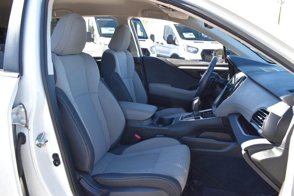 Used 2024 Subaru Outback Premium AWD/4WD image 31