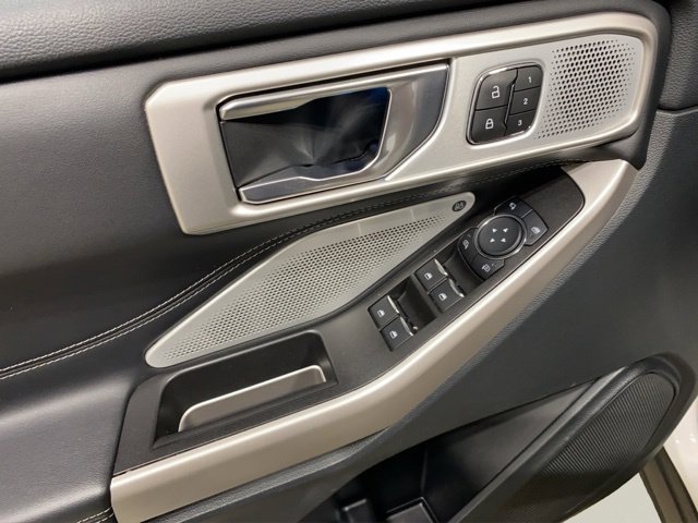 Certified 2024 Ford Explorer Limited w/ Limited Technology Package AWD/4WD image 13