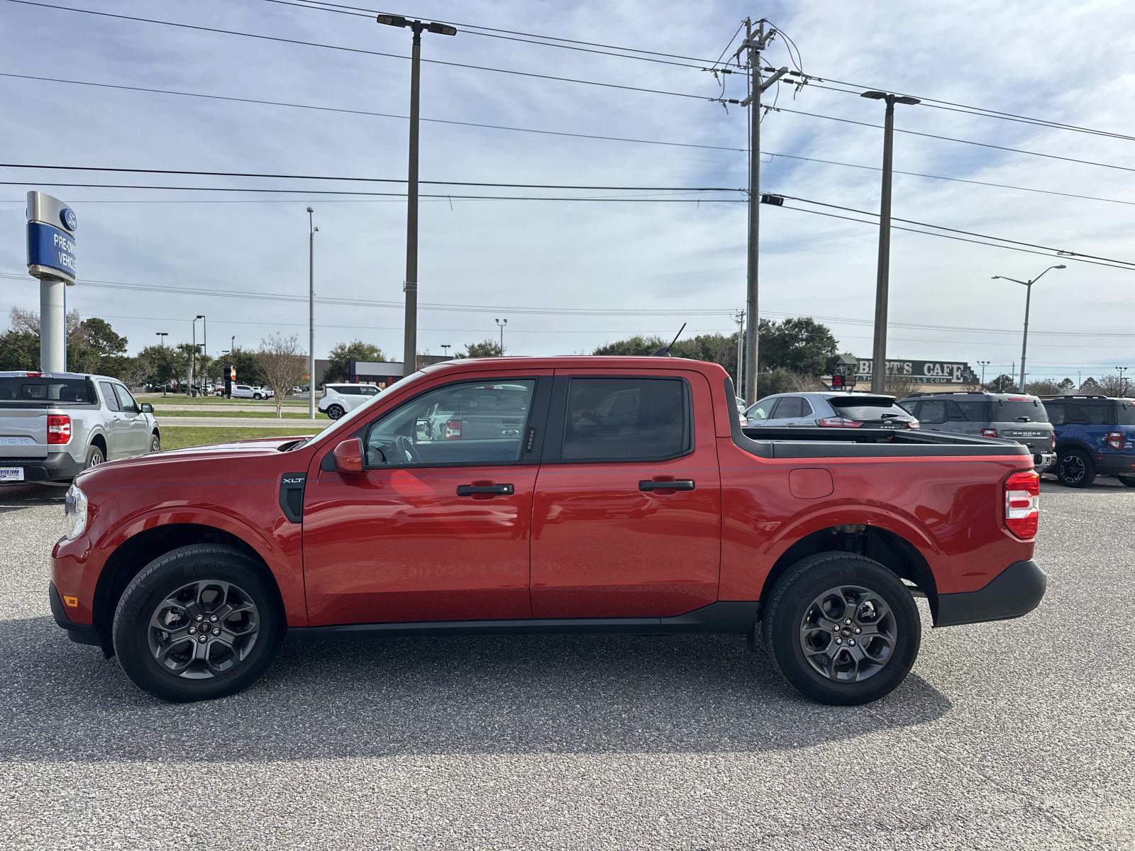 Certified 2022 Ford Maverick XLT w/ XLT Luxury Package image 6