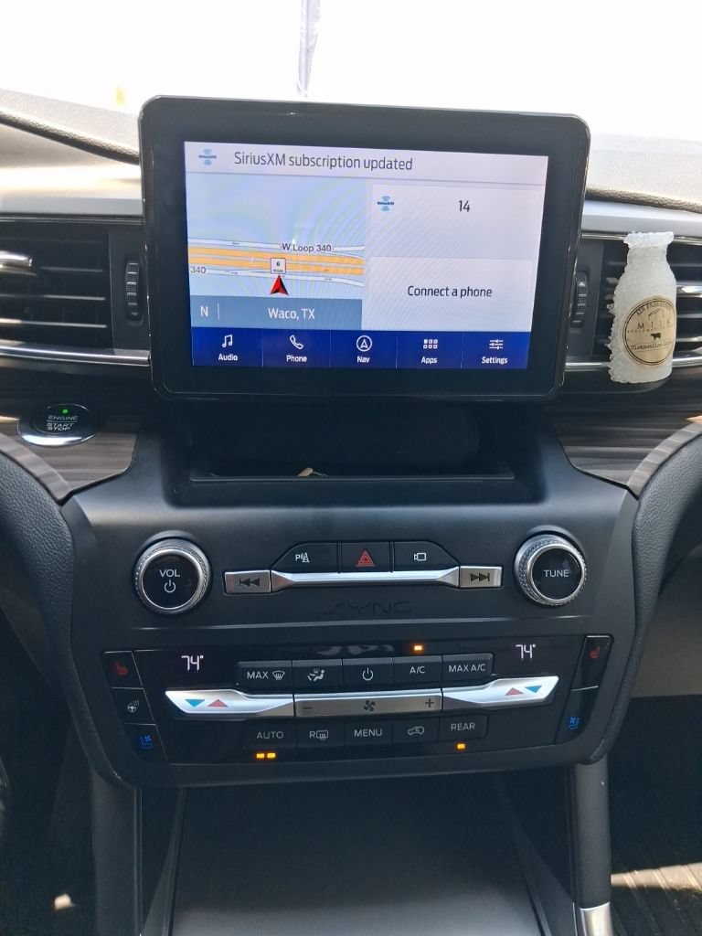 Certified 2020 Ford Explorer Limited RWD image 4