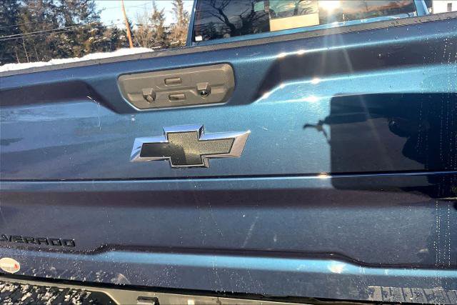 Used 2022 Chevrolet Silverado 3500 LTZ w/ LTZ Plus Package image 9