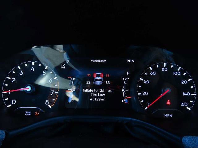 Used 2024 Jeep Compass Latitude image 34