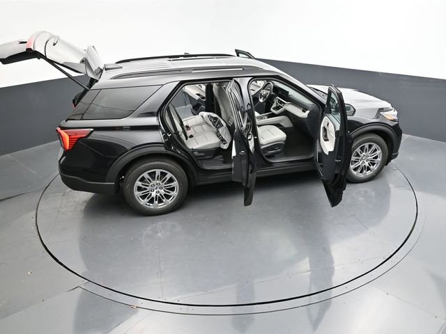 Certified 2025 Ford Explorer Active w/ Active Comfort Package image 44