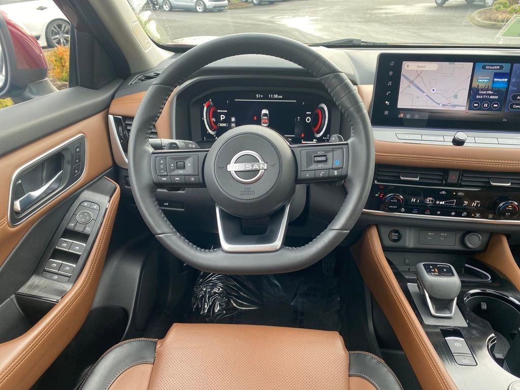 Used 2024 Nissan Rogue Platinum w/ Platinum Premium Package image 8