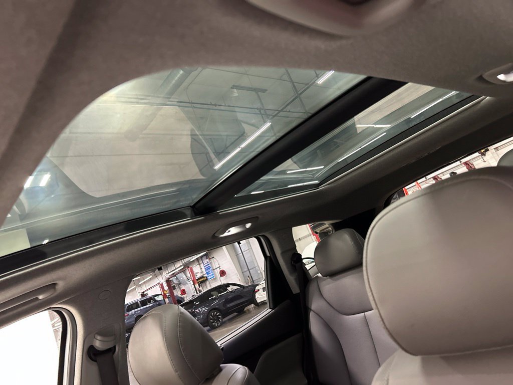 Used 2019 Hyundai Santa Fe Limited AWD/4WD image 21