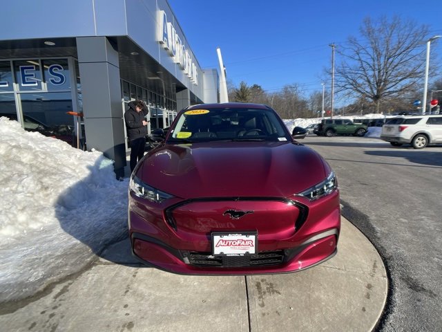 Certified 2025 Ford Mustang Mach-E Premium image 9