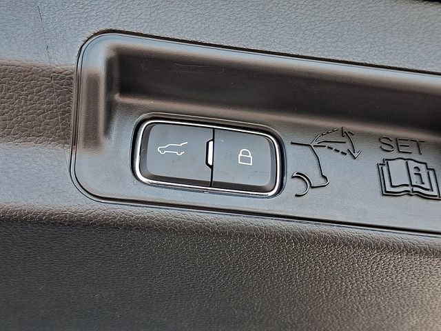 Certified 2024 Ford Explorer ST w/ Equipment Group 401A image 31