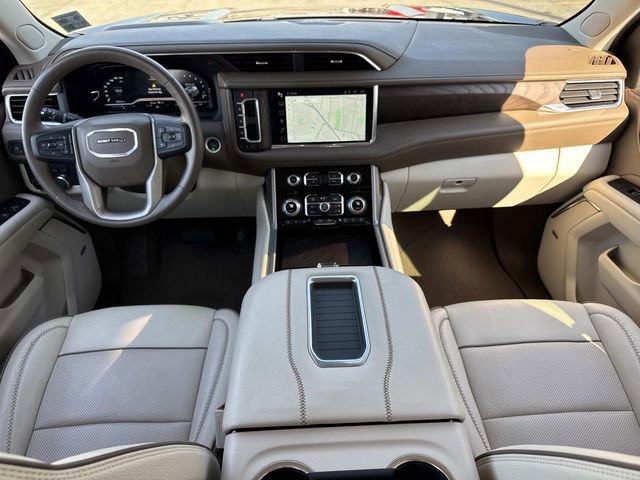 Used 2022 GMC Yukon XL Denali RWD image 19