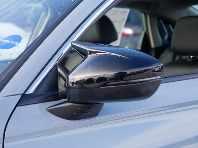 Used 2023 Honda Civic Touring image 11