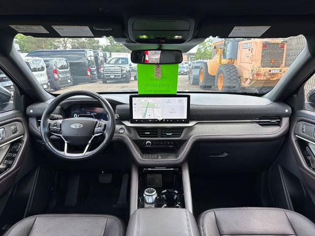 Certified 2025 Ford Explorer Platinum w/ Ultimate Package AWD/4WD image 9