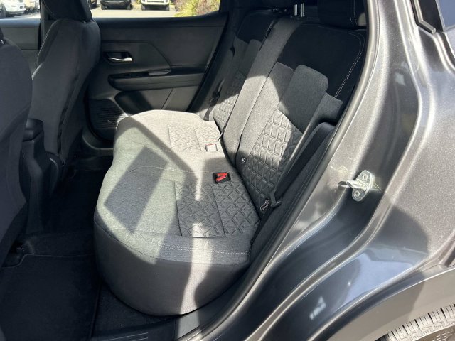 Used 2026 Nissan Kicks SV w/ Cold Weather Package FWD image 19