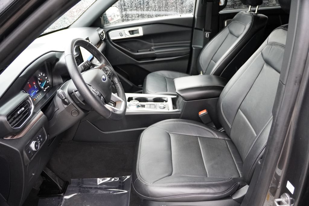 Certified 2020 Ford Explorer Limited AWD/4WD image 15