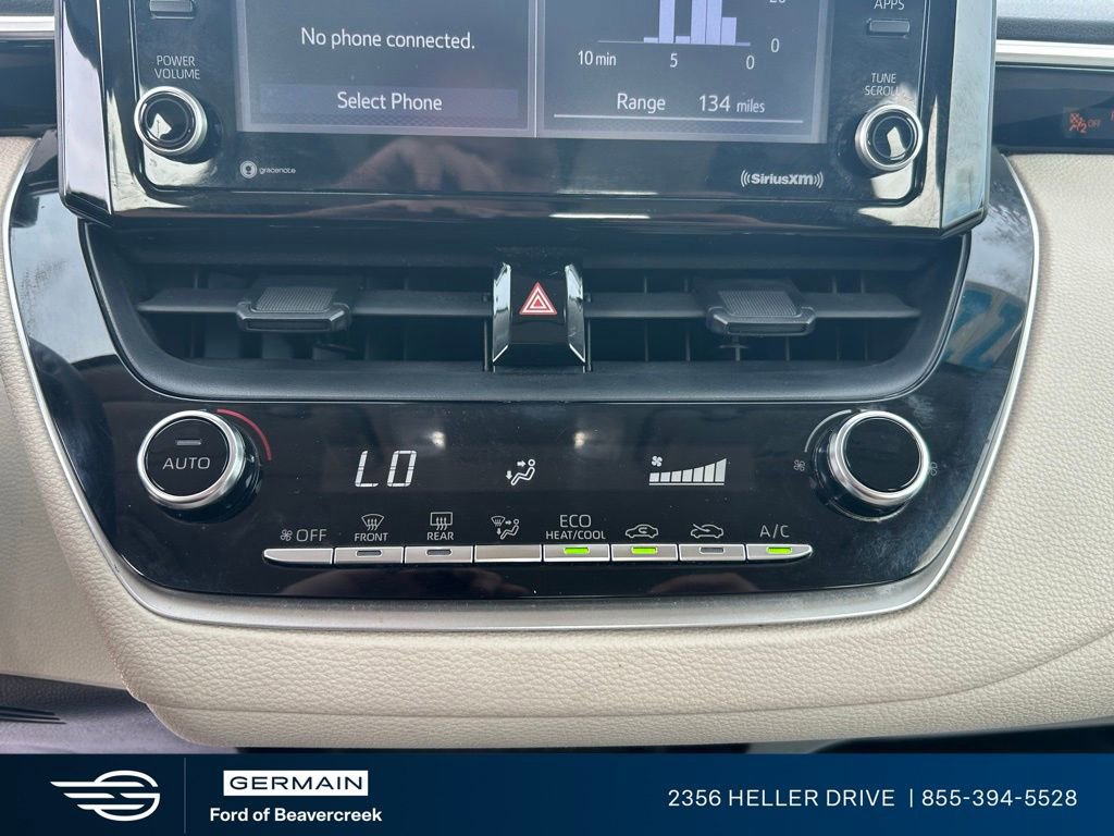 Used 2022 Toyota Corolla LE FWD image 19