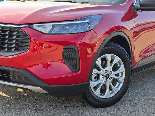 Certified 2023 Ford Escape Active w/ Cold Weather Package image 8