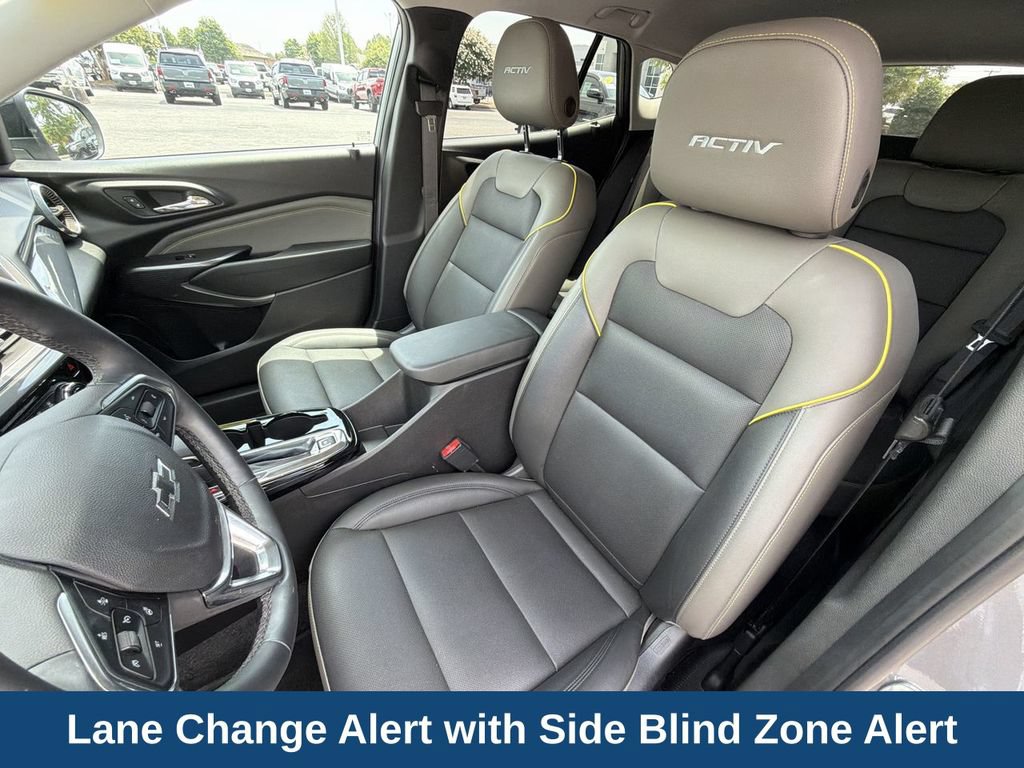 Used 2025 Chevrolet Trax ACTIV w/ Sunroof Package FWD image 11