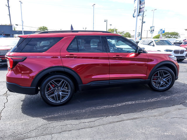 Certified 2026 Ford Explorer ST AWD/4WD image 9