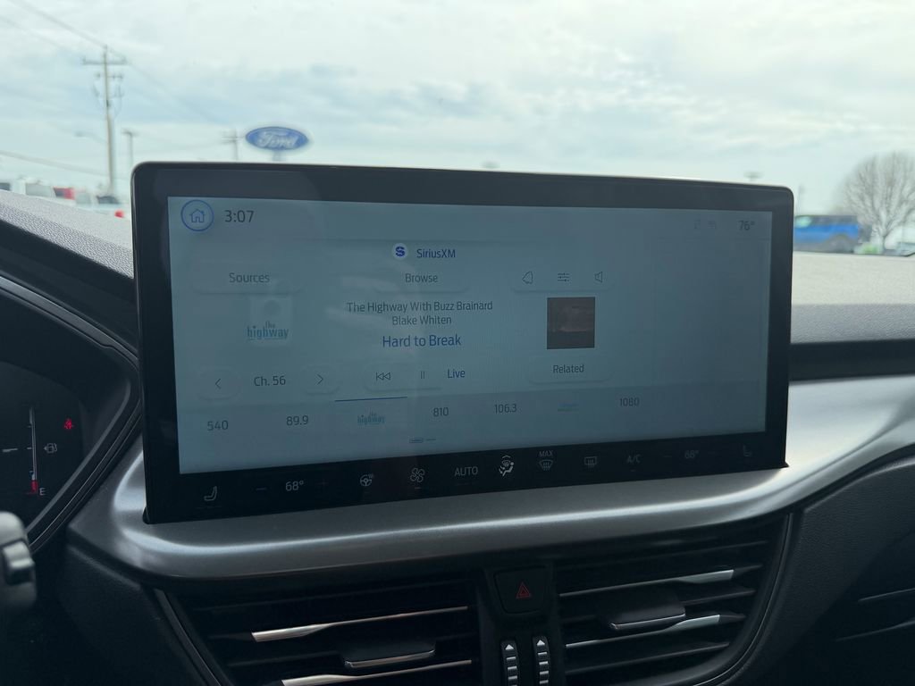 Certified 2025 Ford Escape SE image 23