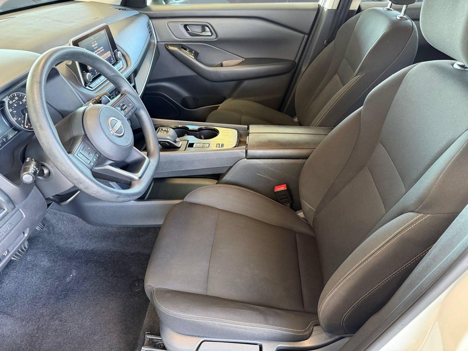 Used 2024 Nissan Rogue S FWD image 5