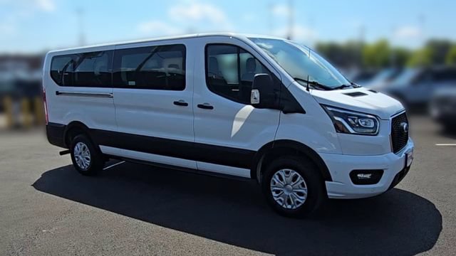 Certified 2023 Ford Transit 350 XLT RWD image 3