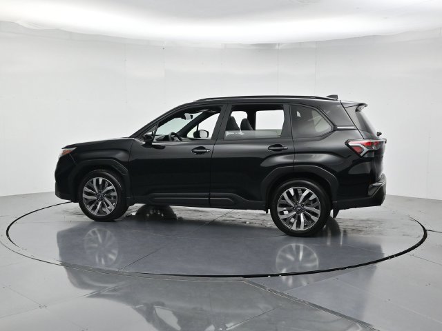 Used 2025 Subaru Forester Touring w/ Popular Package - Touring AWD/4WD image 7