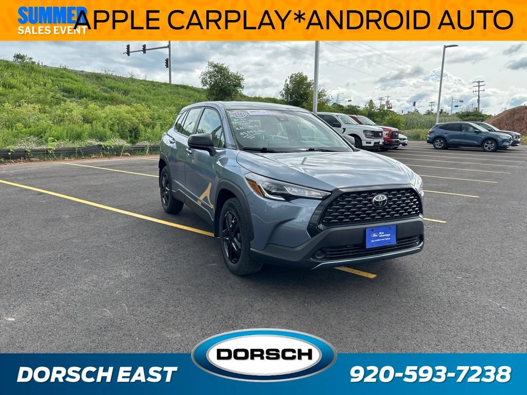 Used 2022 Toyota Corolla Cross L AWD/4WD image 4