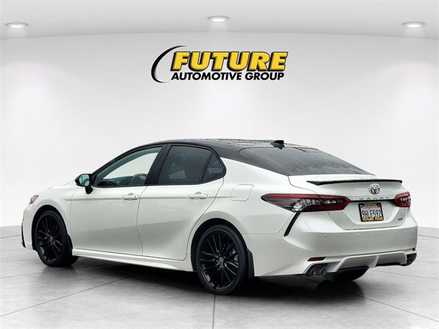 Used 2023 Toyota Camry XSE image 3