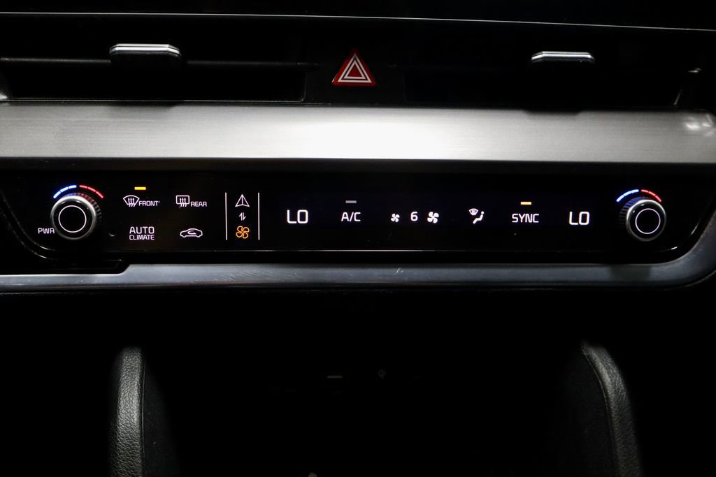 Used 2025 Kia Sportage EX FWD image 31