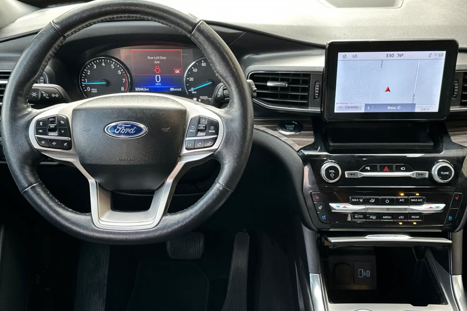 Certified 2022 Ford Explorer Limited w/ Equipment Group 301A AWD/4WD image 14