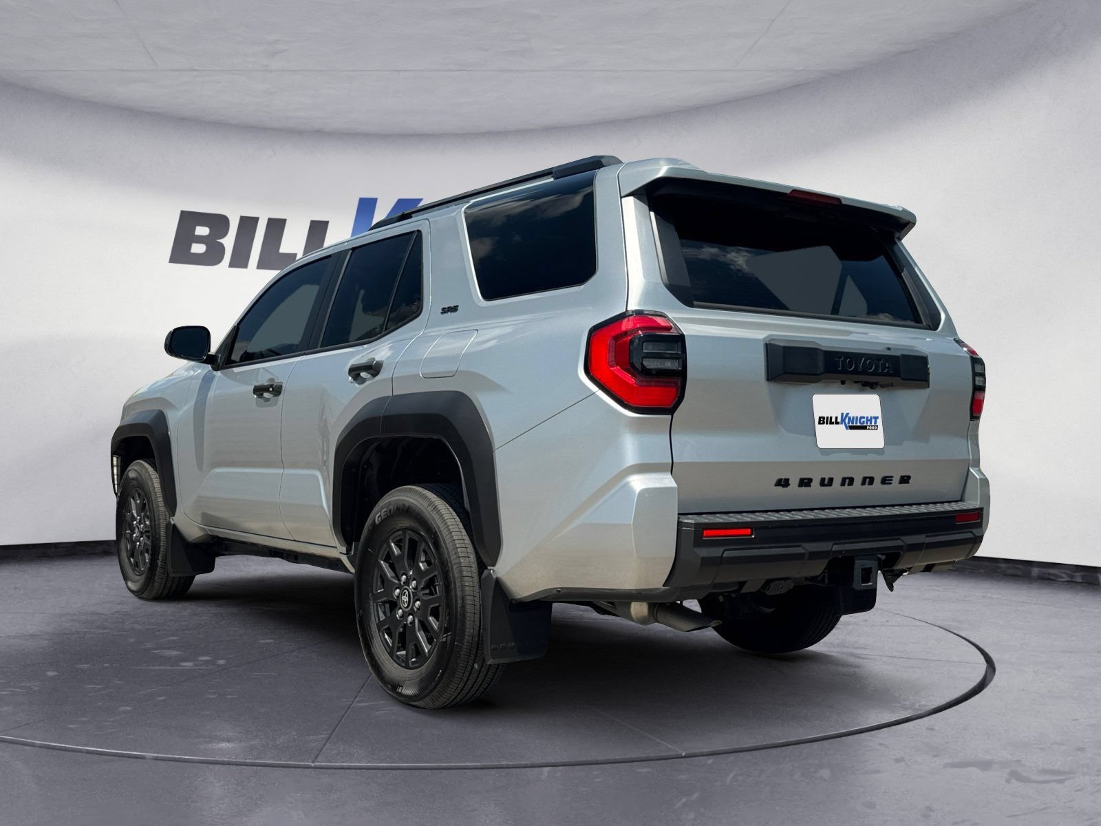 Used 2026 Toyota 4Runner SR5 AWD/4WD image 3