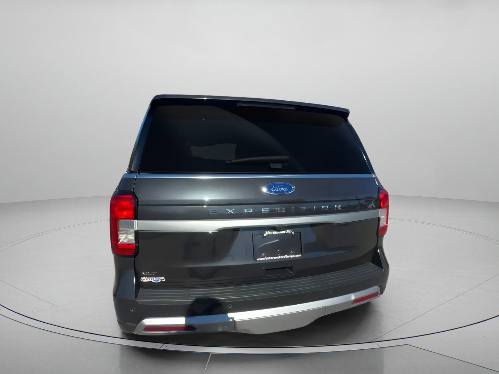 Certified 2023 Ford Expedition XLT image 17