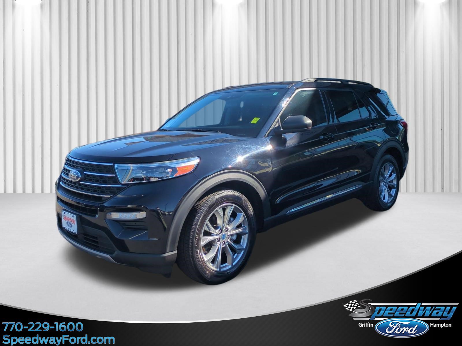 Certified 2023 Ford Explorer XLT w/ Equipment Group 202A