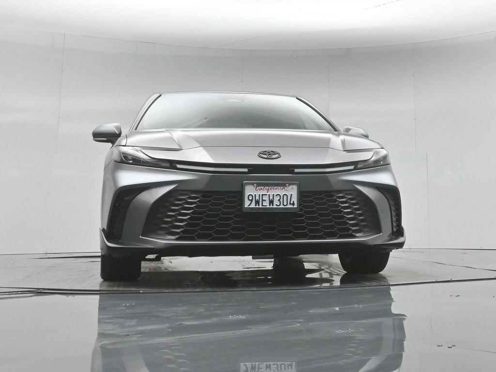 Used 2025 Toyota Camry SE FWD image 51
