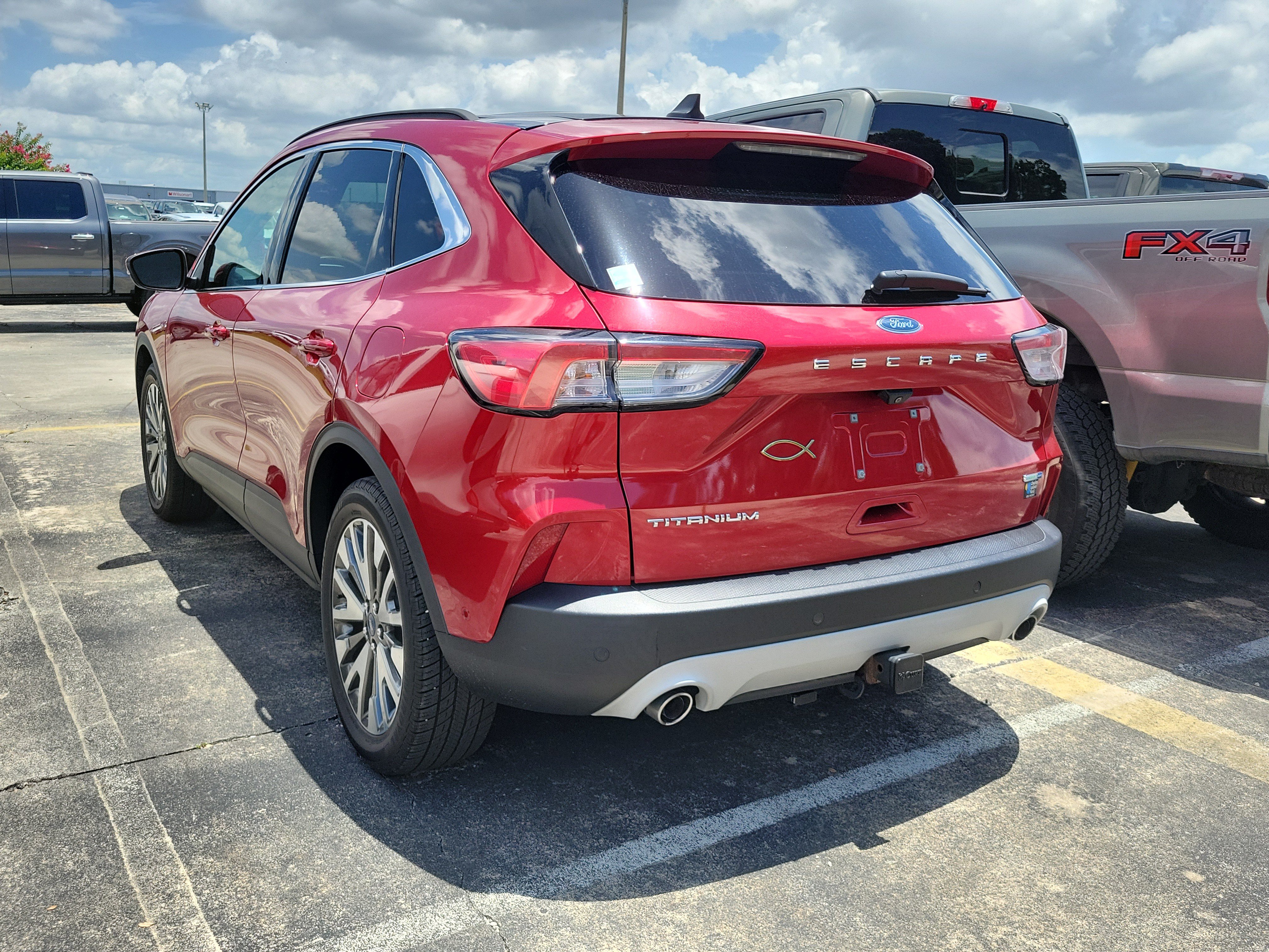 Certified 2020 Ford Escape Titanium AWD/4WD image 4