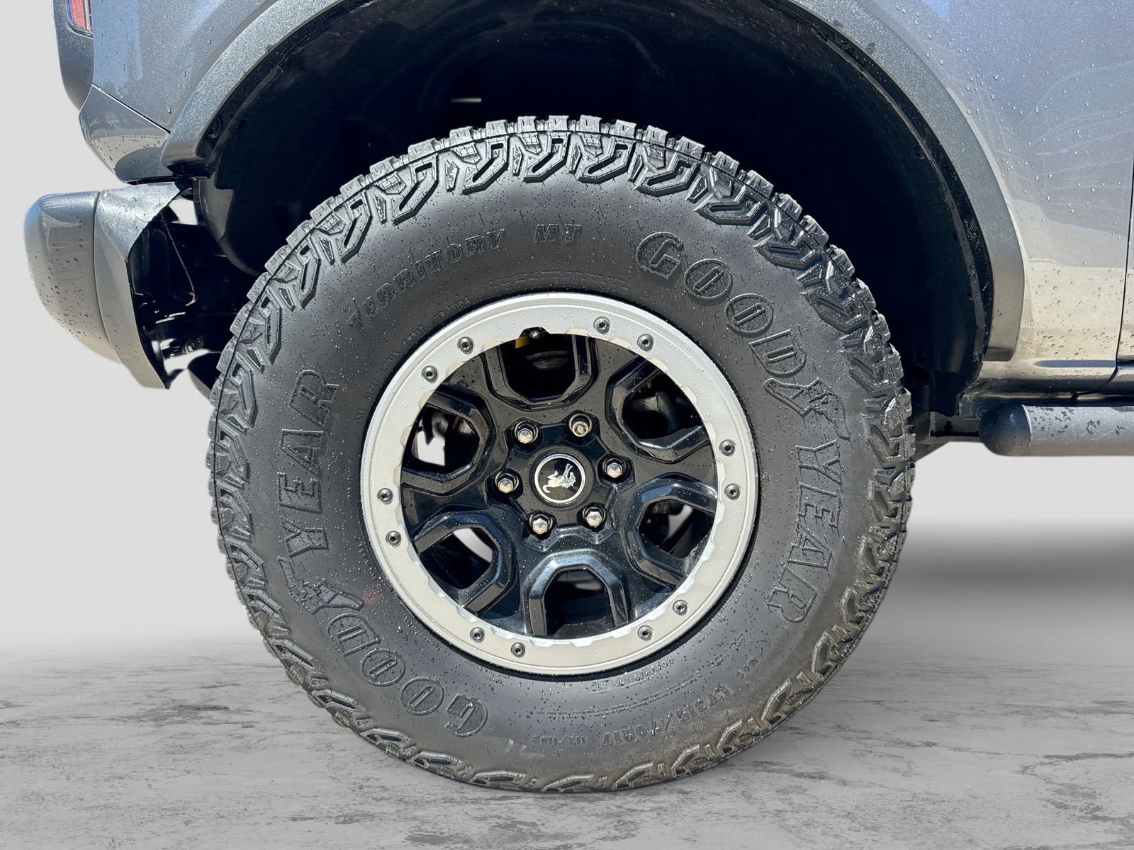 Certified 2022 Ford Bronco Black Diamond w/ Sasquatch Package AWD/4WD image 17