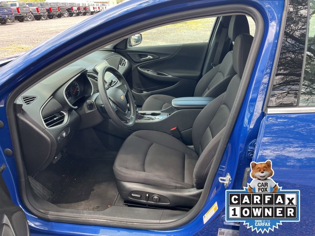 Used 2023 Chevrolet Malibu LT image 9